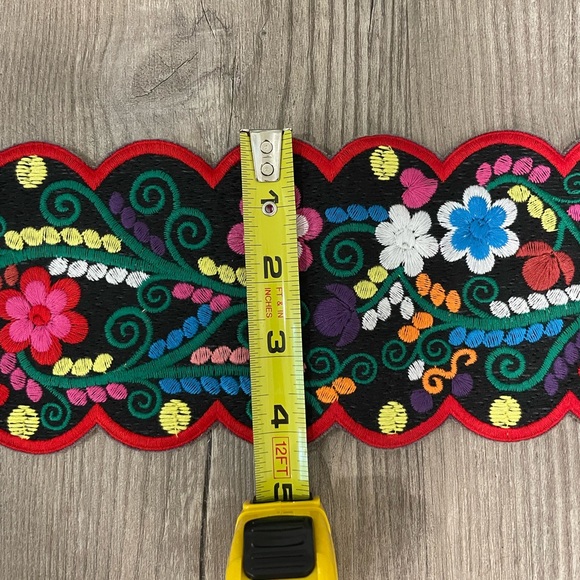 Floral Embroidered Women's Belts - Picture 7 of 9